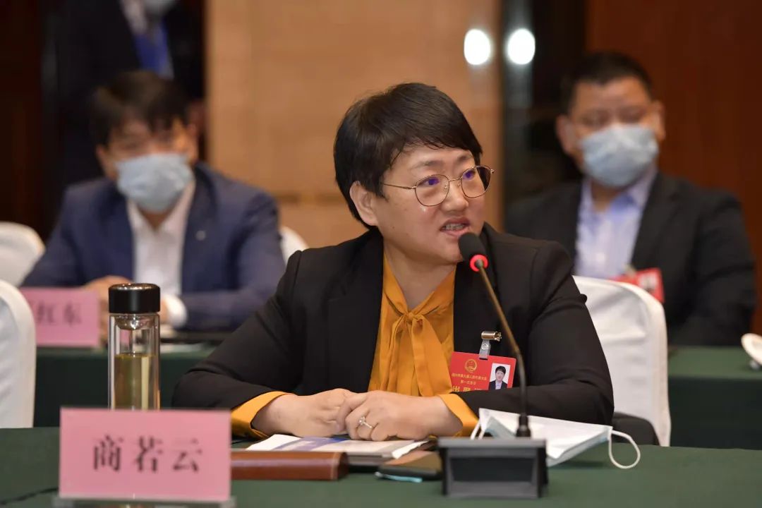 打響“智造強(qiáng)市”品牌│帥豐商若云董事長(zhǎng)在會(huì)議上強(qiáng)調(diào)企業(yè)發(fā)展重任