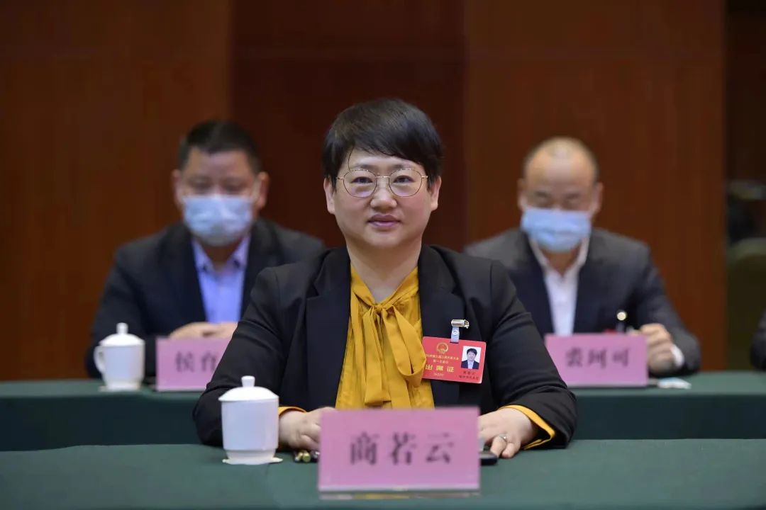 打響“智造強(qiáng)市”品牌│帥豐商若云董事長(zhǎng)在會(huì)議上強(qiáng)調(diào)企業(yè)發(fā)展重任