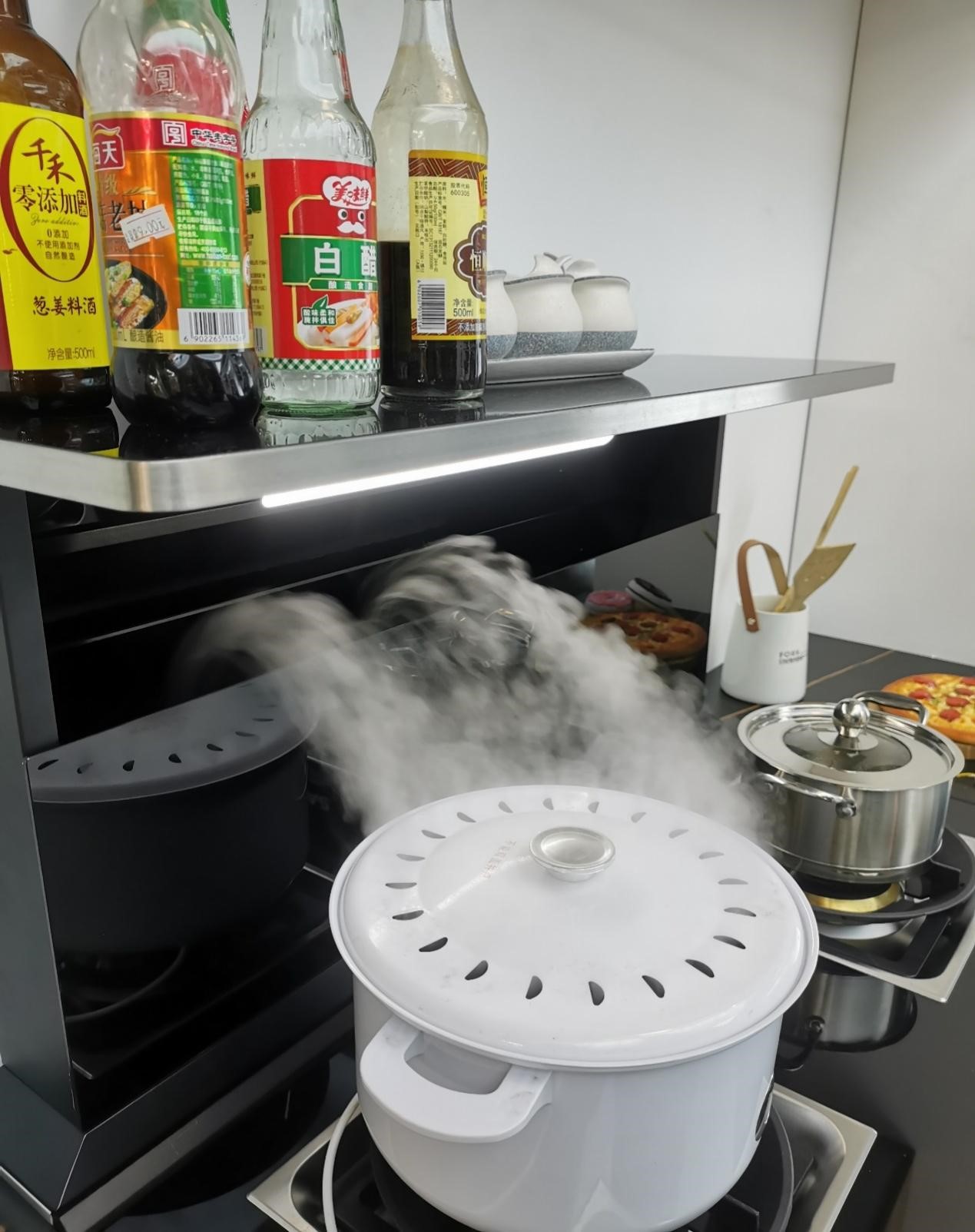 我想咨詢(xún)一下，開(kāi)放式廚房怎么挑選集成灶？