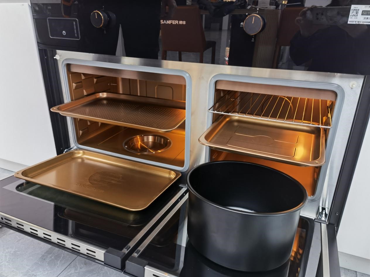 做飯是個技術(shù)活？帥豐X1雙子星Max蒸烤同步集成灶讓我從小白變大廚