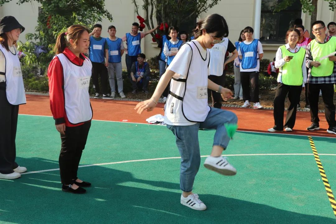 豐趣運(yùn)動(dòng)會(huì)|帥豐電器青年員工展現(xiàn)青春風(fēng)采