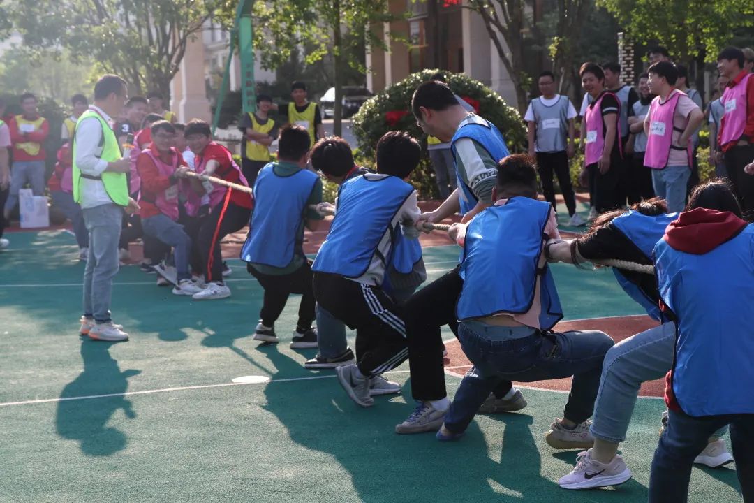 豐趣運(yùn)動(dòng)會(huì)|帥豐電器青年員工展現(xiàn)青春風(fēng)采