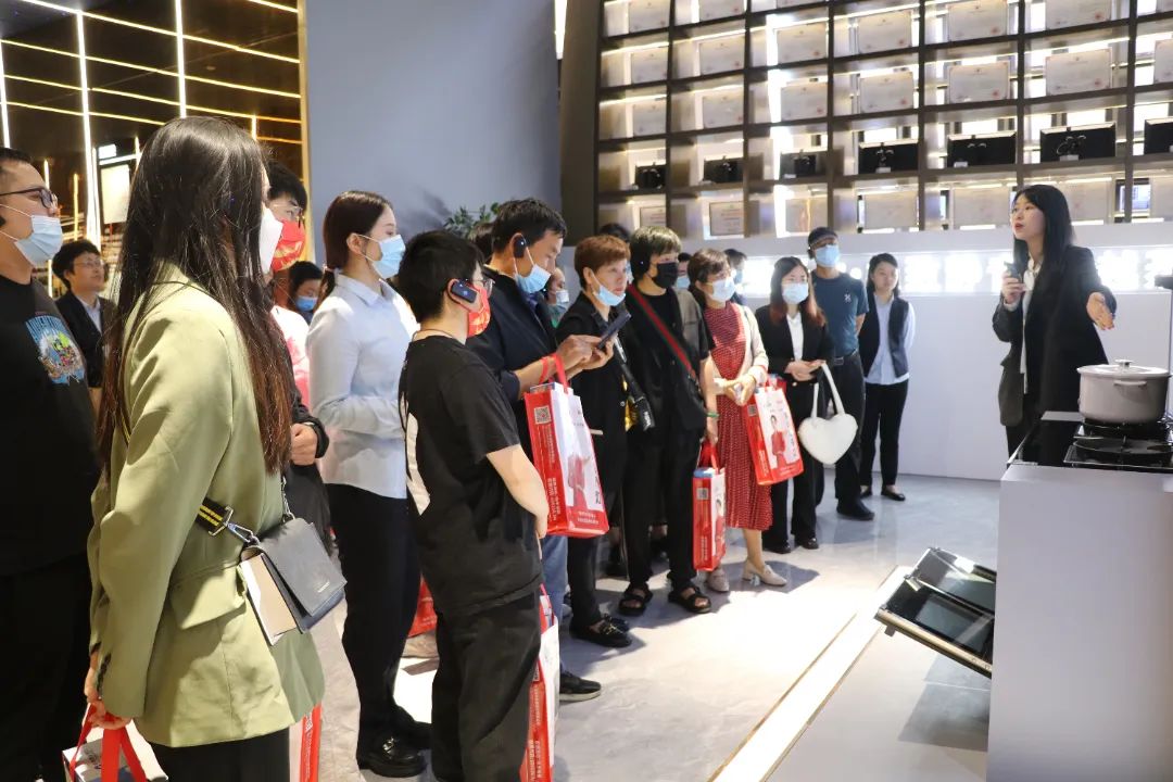 集成十大品牌帥豐電器聯(lián)合建設(shè)銀行開展建行家裝節(jié)活動