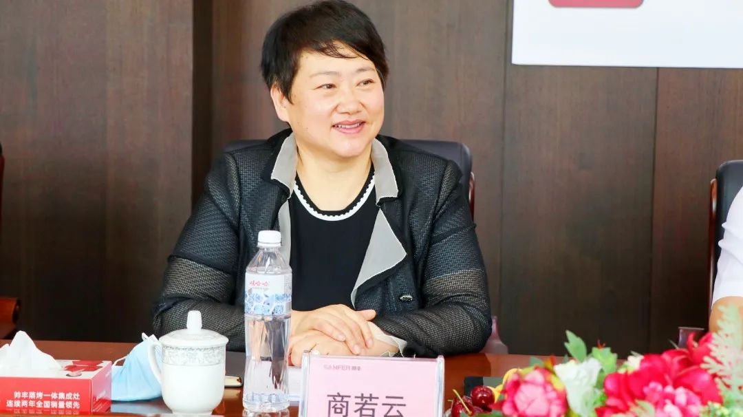 浙江高院等領(lǐng)導(dǎo)走進(jìn)帥豐集成灶，助力企業(yè)蓬勃發(fā)展