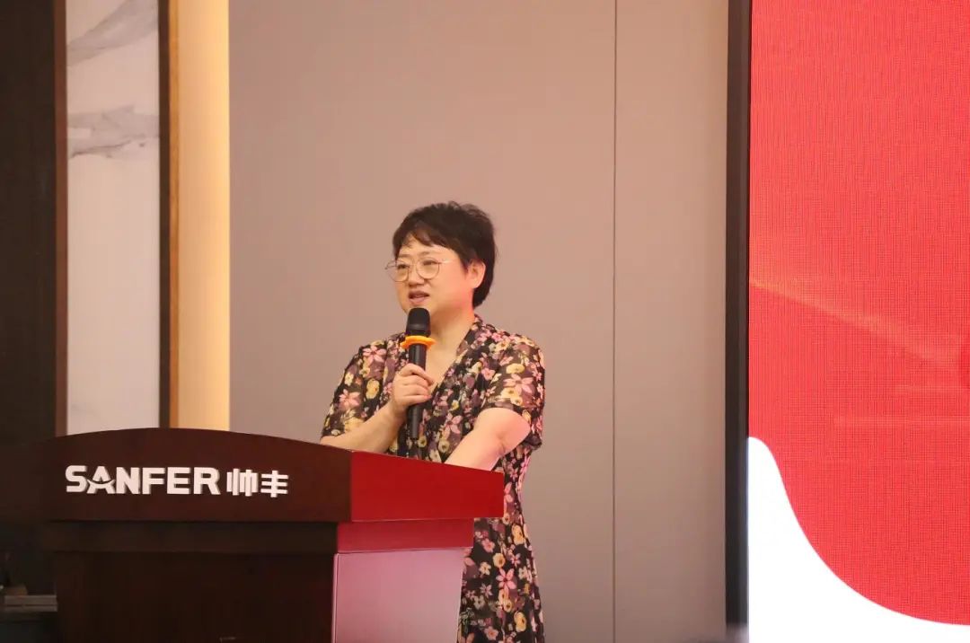 帥豐電器半年度總結會圓滿舉行，共商集成灶品牌帥豐未來發(fā)展規(guī)劃