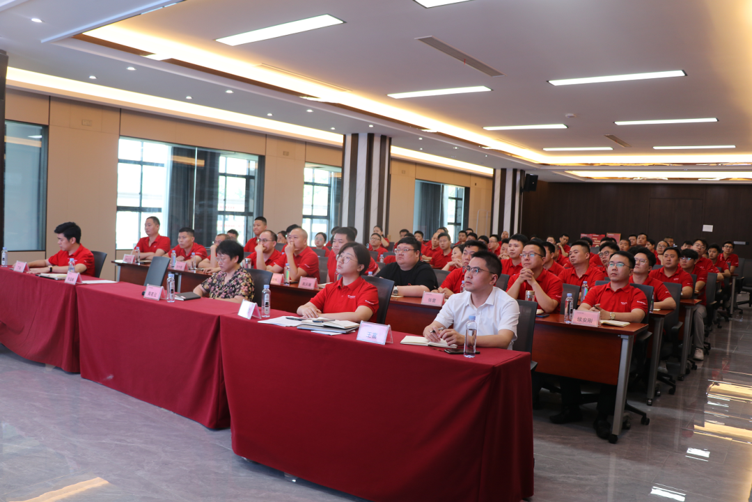 帥豐電器半年度總結會圓滿舉行，共商集成灶品牌帥豐未來發(fā)展規(guī)劃
