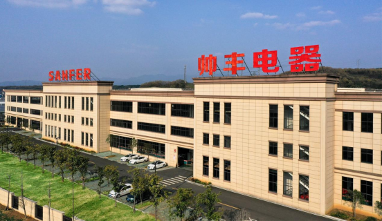 浙江寧波鎮(zhèn)海中學(xué)領(lǐng)導(dǎo)班子蒞臨集成灶品牌帥豐電器參觀調(diào)研 浙江寧波鎮(zhèn)海中學(xué)領(lǐng)導(dǎo)班子蒞臨集成灶品牌帥豐電器參觀調(diào)研