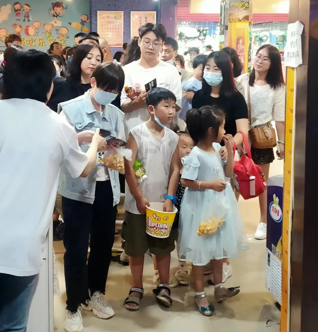 集成灶品牌帥豐電器為回饋老客戶，免費觀影活動火熱進行中…