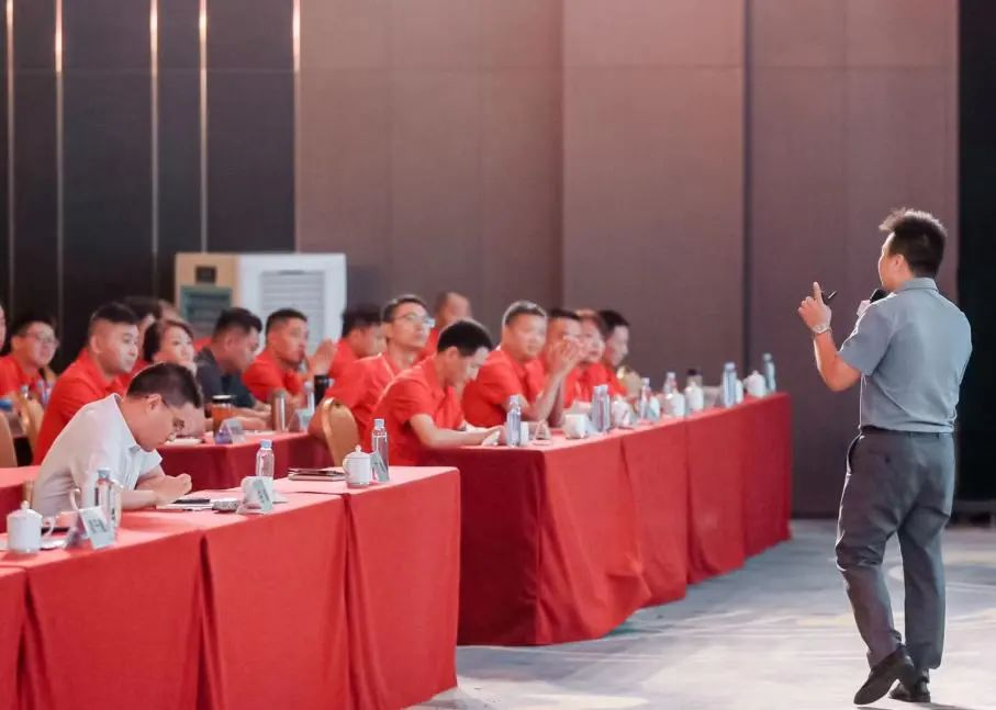 集成灶品牌帥豐電器經(jīng)銷商表彰大會(huì)圓滿舉辦，精彩馬上回顧！