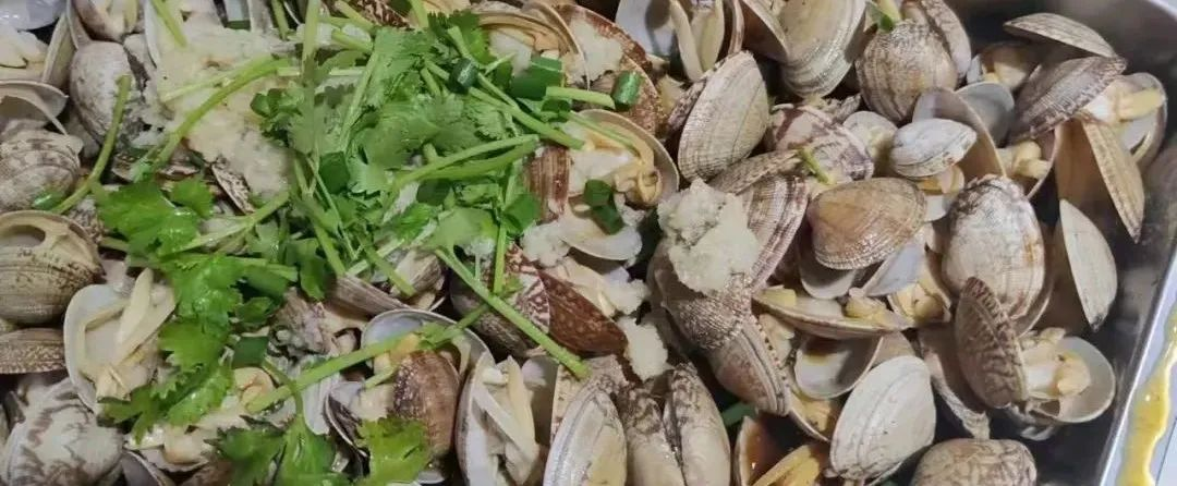 他的廚房選擇了帥豐集成灶，讓孩子體會(huì)到一位父親的濃濃愛(ài)意