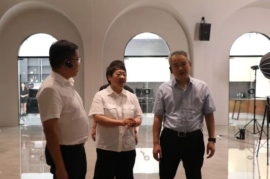 浙江省統(tǒng)計局一行蒞臨集成灶品牌帥豐電器參觀調(diào)研！