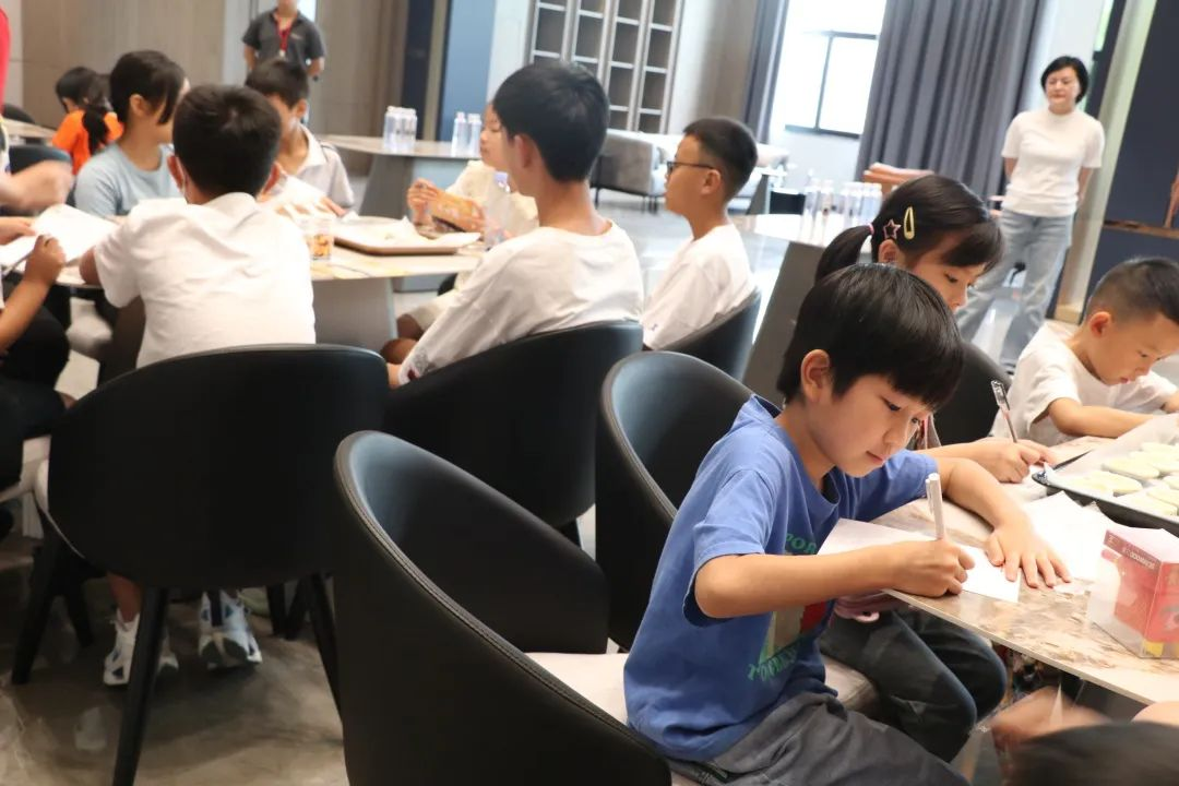 帥豐集成灶組織小美食家DIY趣游記活動，在勞動中尋找快樂