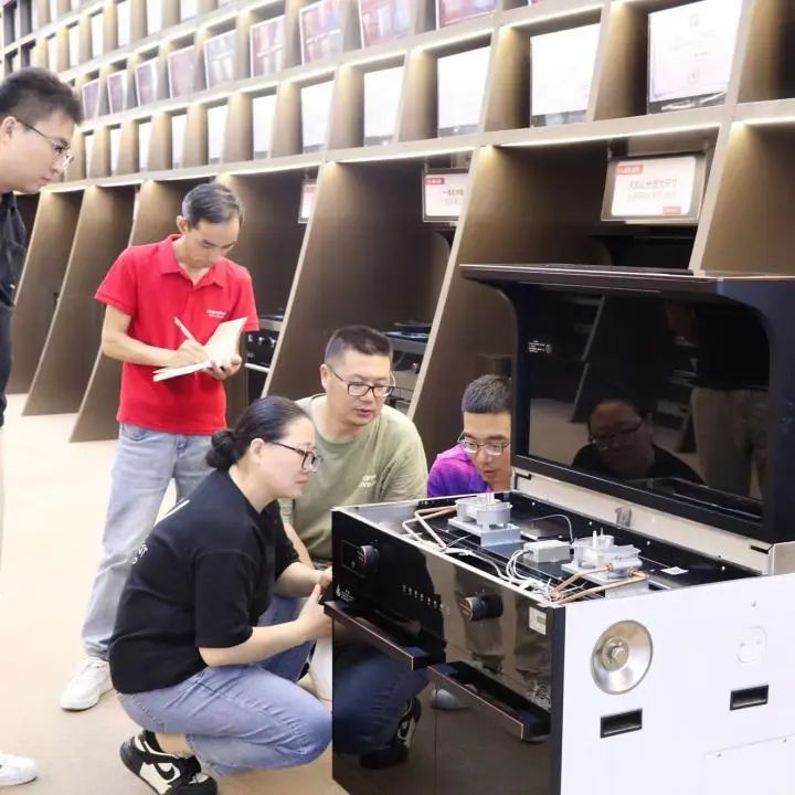 浙江省燃氣具協(xié)會秘書長一行到訪集成灶品牌帥豐電器參觀調(diào)研