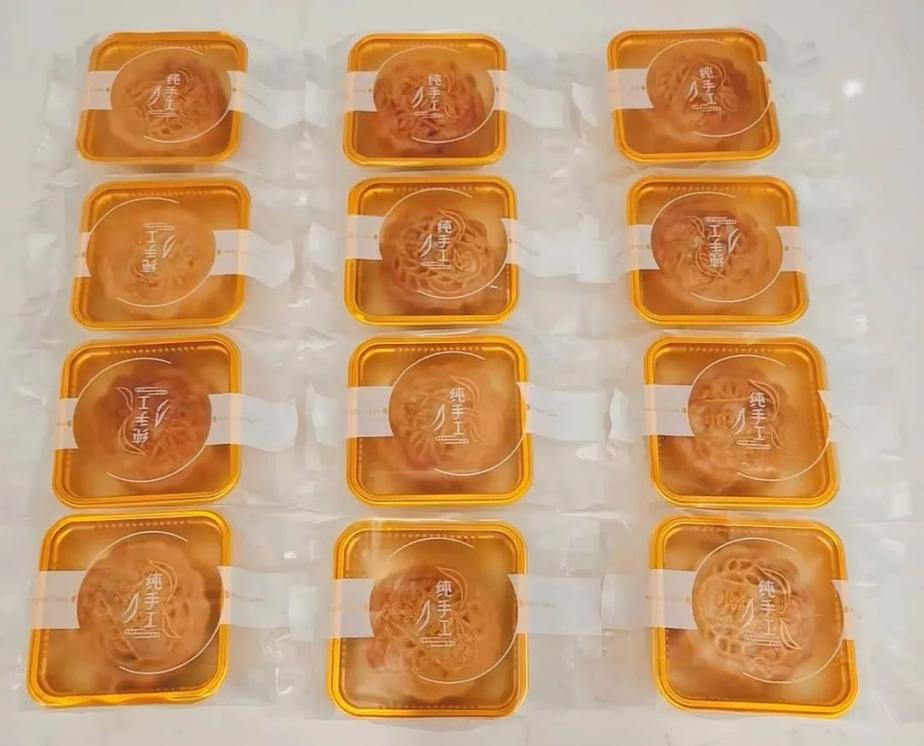 帥豐集成灶風(fēng)火輪蒸烤箱烤制的花式月餅，盡享中秋團(tuán)圓味！