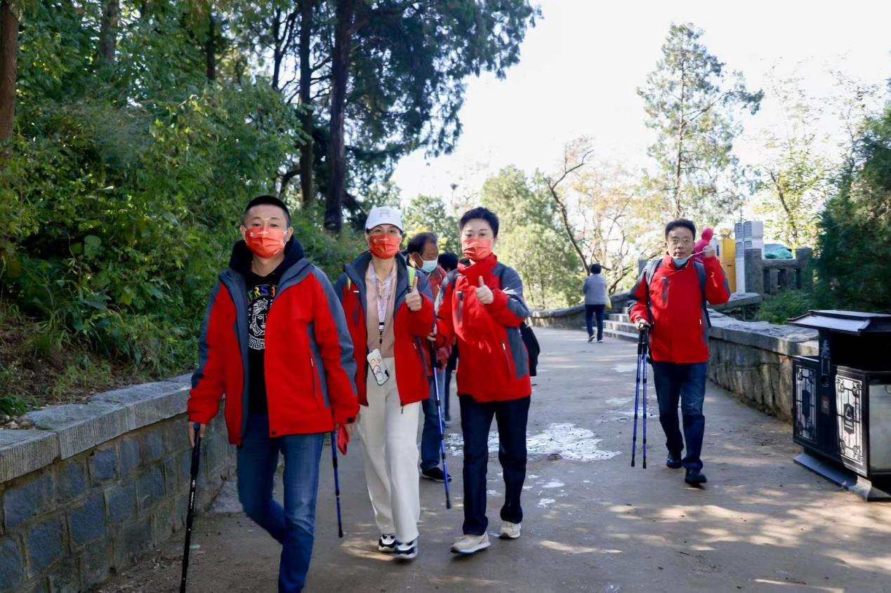 登頂泰山，勇攀巔峰，和集成灶品牌帥豐共赴王者之路！