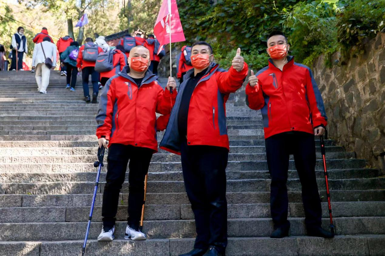 登頂泰山，勇攀巔峰，和集成灶品牌帥豐共赴王者之路！