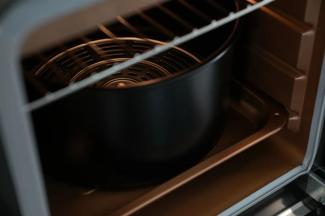 一家六口，三代同堂，帥豐集成灶烹飪愛(ài)的味道,傳遞家的溫暖！