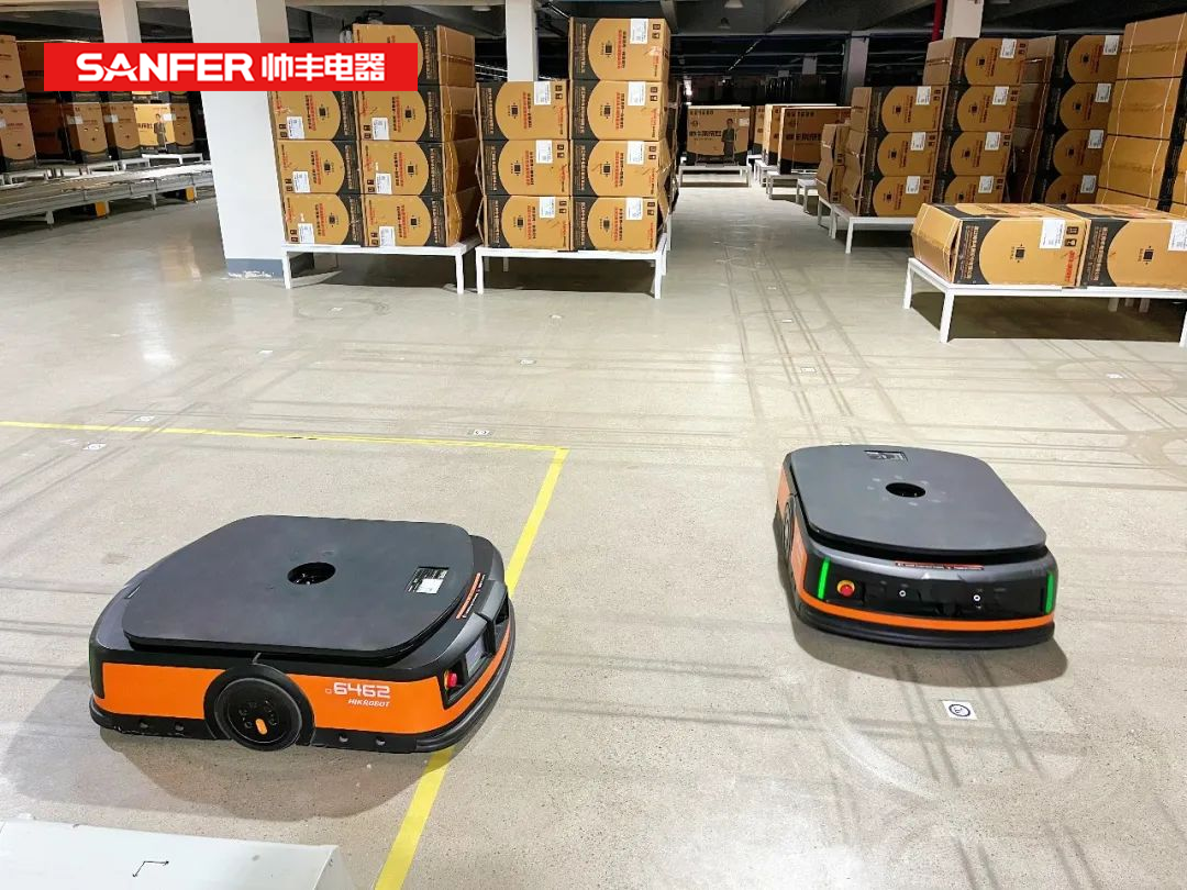 萬臺(tái)的倉儲(chǔ)空間來得及發(fā)貨嗎？別急！帥豐有AGV智能搬運(yùn)車