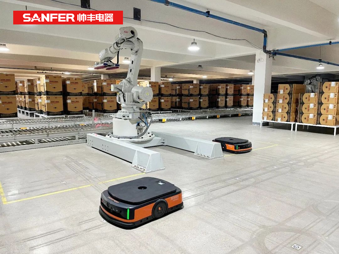 萬臺(tái)的倉儲(chǔ)空間來得及發(fā)貨嗎？別急！帥豐有AGV智能搬運(yùn)車