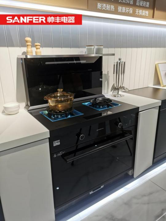 小廚房大空間，集成灶品牌帥豐T1-7B大牌好物帶回家