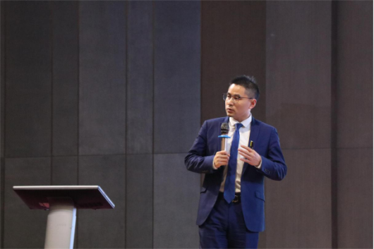 “兔”飛猛進 只爭朝夕，大國品牌帥豐電器2023新年動員大會順利召開