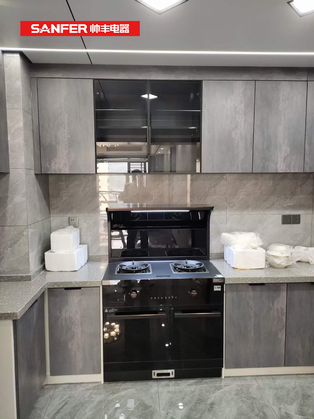 廚房裝修，選集成灶更加劃算？別不信！