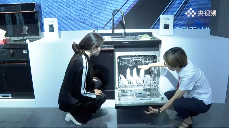 央視新聞再報(bào)道！帥豐電器安全烹飪新技術(shù)頻獲贊   