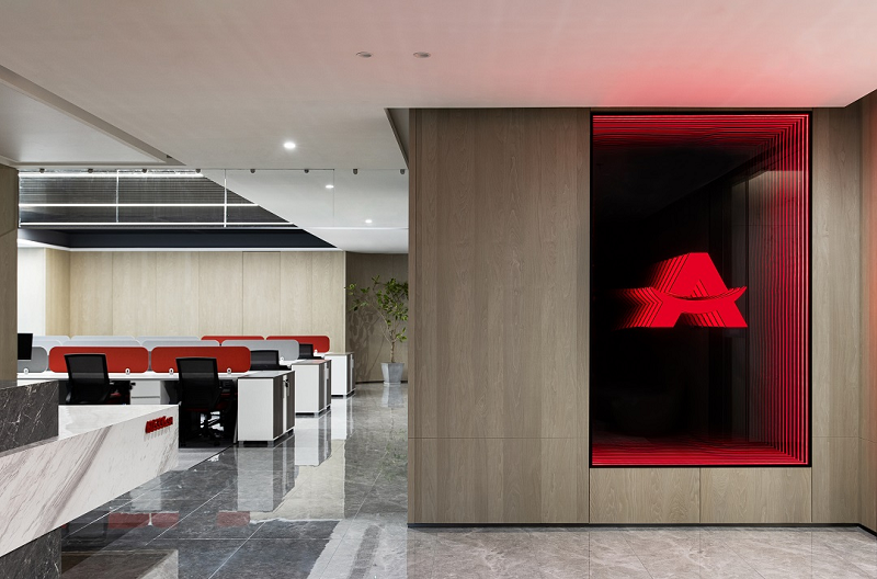 帥豐全屋定制案例| 經(jīng)典木紋 極簡(jiǎn)主義——定義辦公空間的平衡美學(xué) 帥豐全屋定制案例| 經(jīng)典木紋 極簡(jiǎn)主義——定義辦公空間的平衡美學(xué)