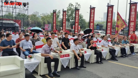 帥豐集成灶鄭州九店齊開(kāi)，燃爆終端勢(shì)不可擋！