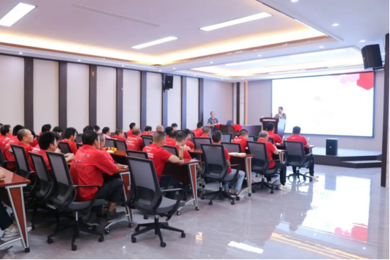 敢為爭先 榜樣前行 |帥豐電器召開現(xiàn)場(chǎng)管理月度總結(jié)與表彰會(huì) 敢為爭先 榜樣前行 |帥豐電器召開現(xiàn)場(chǎng)管理月度總結(jié)與表彰會(huì)