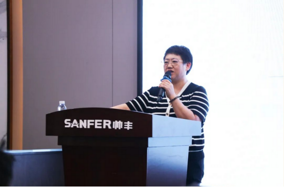 敢為爭先 榜樣前行 |帥豐電器召開現(xiàn)場(chǎng)管理月度總結(jié)與表彰會(huì) 敢為爭先 榜樣前行 |帥豐電器召開現(xiàn)場(chǎng)管理月度總結(jié)與表彰會(huì)