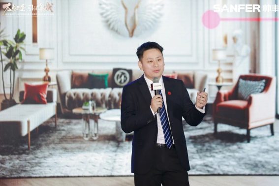 萬象更星·引領集成 | 帥豐電器2024年戰(zhàn)略部署大會暨優(yōu)秀經銷商表彰盛典隆重召開