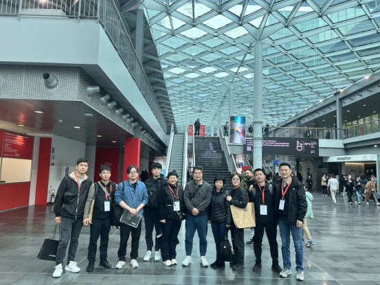 董事長商若云帶隊探知米蘭家具展，洞察國際家居設(shè)計新趨勢