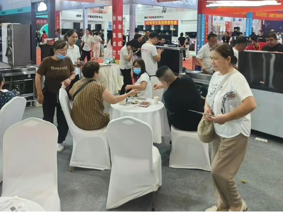 多維出擊 贏戰(zhàn)市場(chǎng)｜帥豐電器攜新品時(shí)空S7亮相家博會(huì)，火爆出圈！