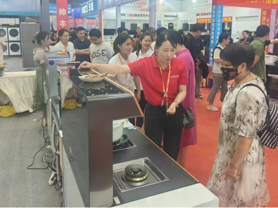 多維出擊 贏戰(zhàn)市場(chǎng)｜帥豐電器攜新品時(shí)空S7亮相家博會(huì)，火爆出圈！