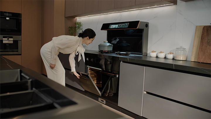 霸屏央視！帥豐電器以7星標(biāo)準(zhǔn)，定義集成灶新時(shí)代