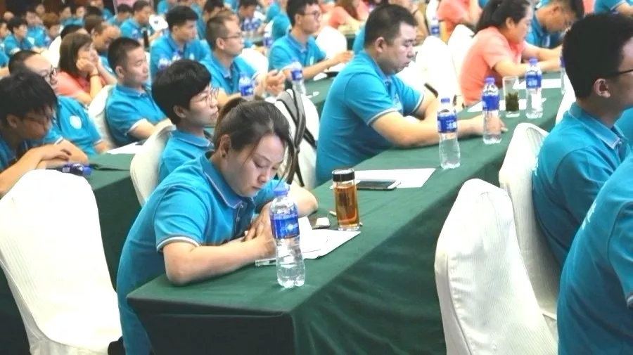 凝心聚力，沖刺2019！帥豐經(jīng)銷(xiāo)商年中會(huì)議順利召開(kāi)