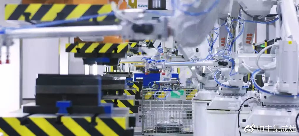 工業(yè)企業(yè)三十強、納稅二十強、金牛獎，連獲三項大獎，帥豐成2018大贏家