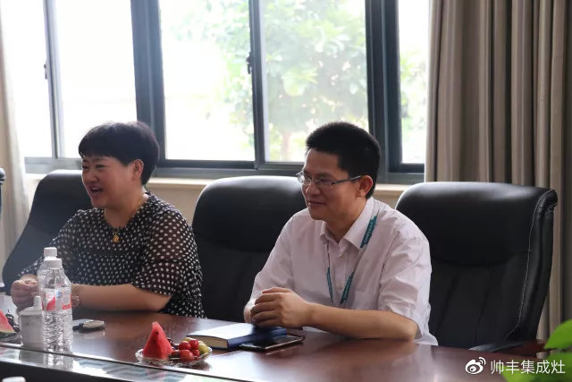 中國(guó)集成灶考察團(tuán)蒞臨帥豐，專業(yè)品質(zhì)贏盛贊