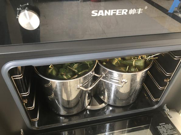 端午節(jié)快到了！今天帥豐電器就來挑戰(zhàn)一下，煮100個粽子需要多久？