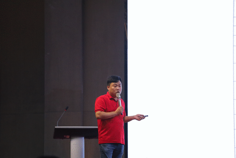 賦能現(xiàn)在，沖刺未來(lái)|帥豐電器2021營(yíng)銷中心年中復(fù)盤會(huì)暨總裁簽售活動(dòng)啟動(dòng)會(huì)圓滿舉行！