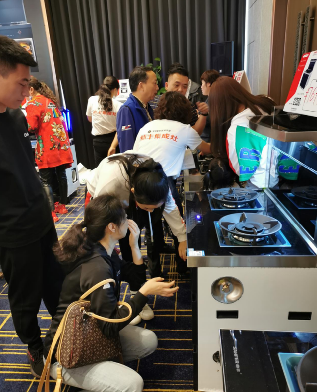 人潮鼎沸！帥豐2021新品發(fā)布暨全國推廣直購會·宜賓站圓滿收官