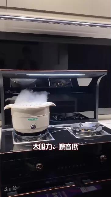 豐廚故事│跟著800W+粉絲的家居博主買(mǎi)集成灶，少花冤枉錢(qián)！