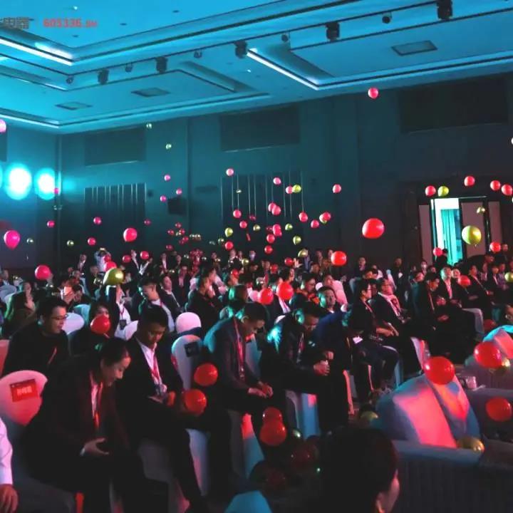 大國品牌騰飛時(shí)│帥豐上市一周年慶典暨天貓新品發(fā)布會 大國品牌騰飛時(shí)│帥豐上市一周年慶典暨天貓新品發(fā)布會