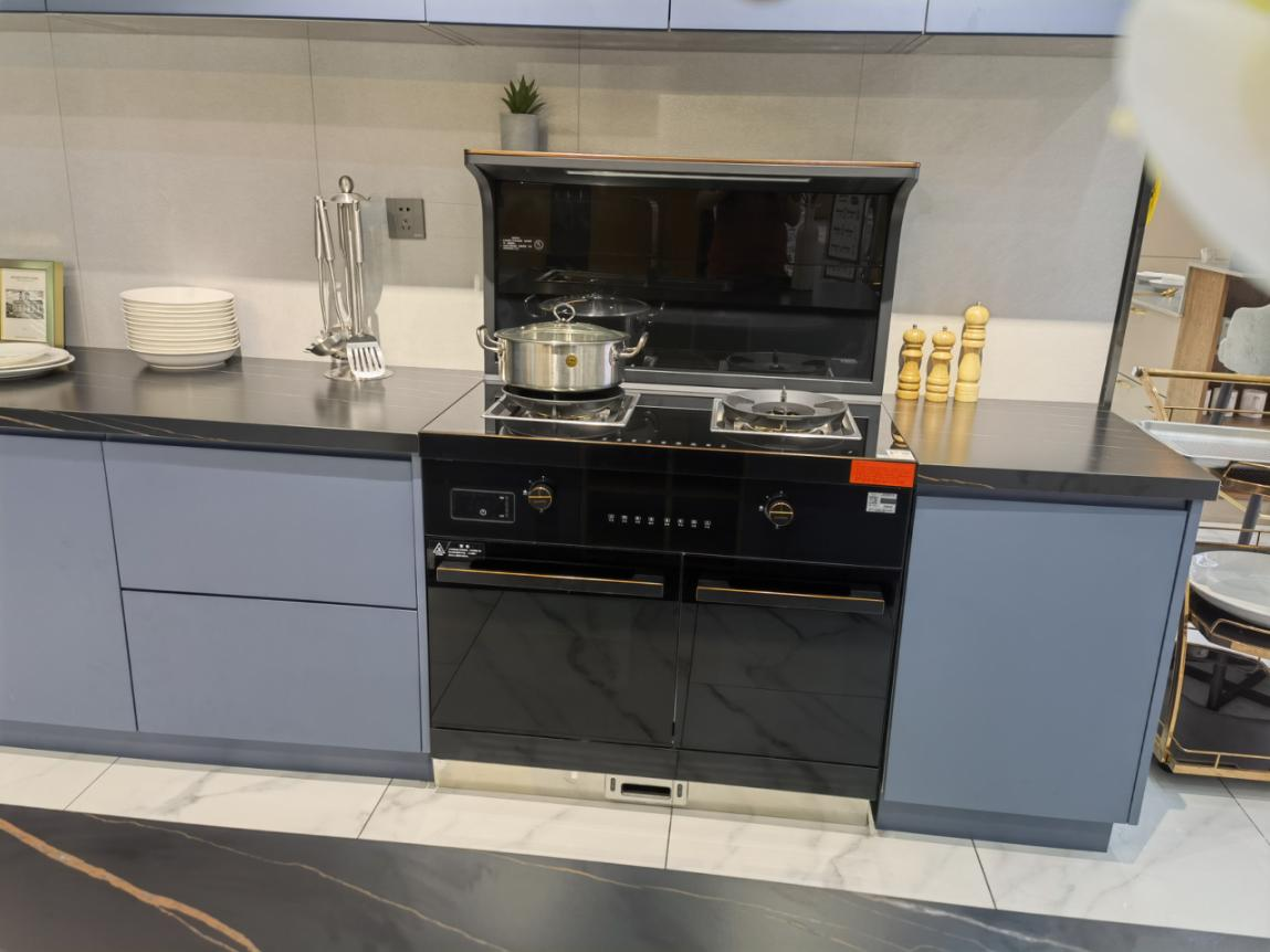 集成灶好還是有油煙機好？集成灶如何挑選？