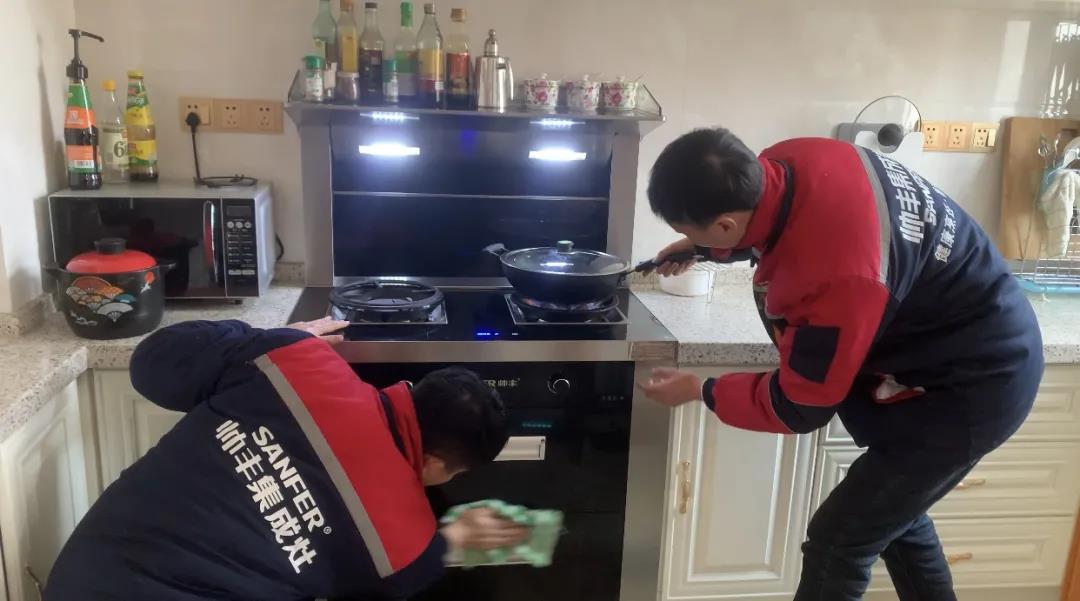 【帥豐微笑服務(wù)】她瘋狂向親朋好友安利帥豐集成灶，原因就是...